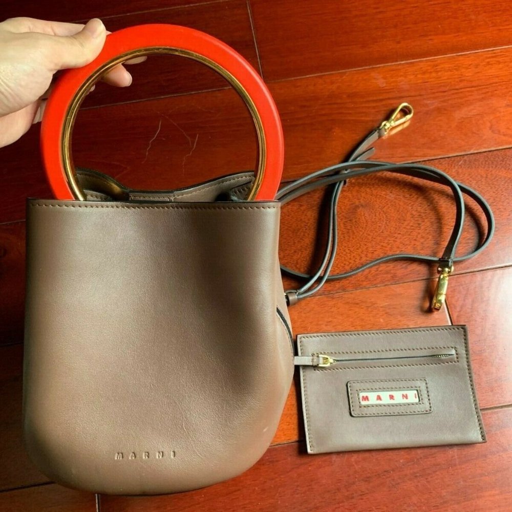 MARNI "PANNIER" CHIC BROWN LEATHER STATEMENT PURSE